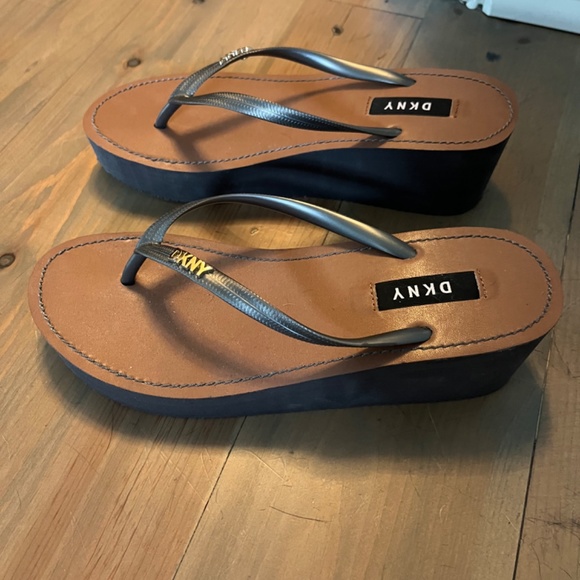 Sandals - Picture 4 of 4